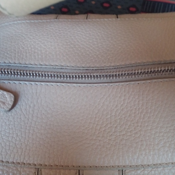 Tod's Miky Butter Pebbled Leather Hobo Bag - Picture 6 of 9